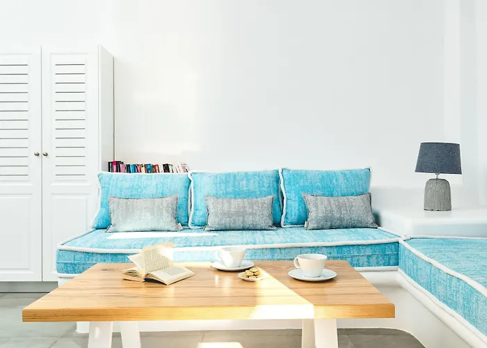 アガリ ハウジズ ホテル フィロステファニ