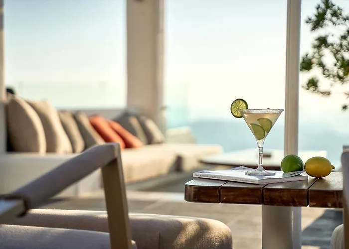 アガリ ハウジズ ホテル 4*